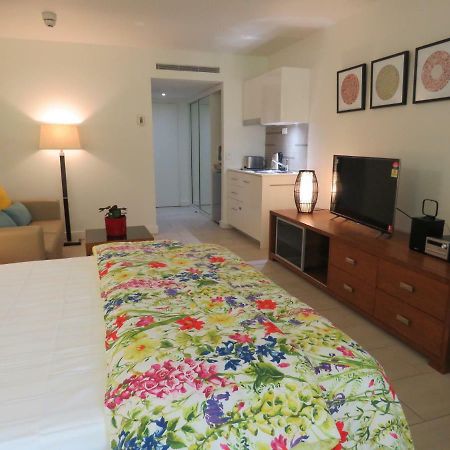 Hidden Gem @ Palm Cove Apartment ภายนอก รูปภาพ